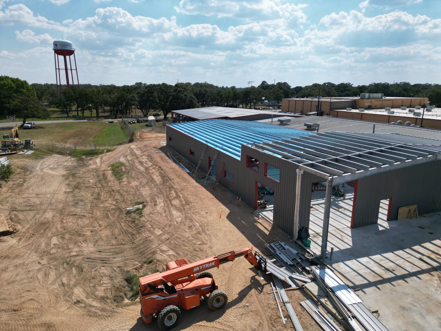 educational-building-columbus-tx-erection 2